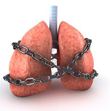 un des symptômes de l' asthme est une grande difficulté à respirer correctement